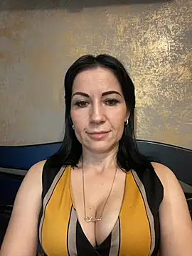 FireLily332 online show from 3, 1, 2025