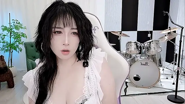 Vaness-a online show from 10, 9, 2025