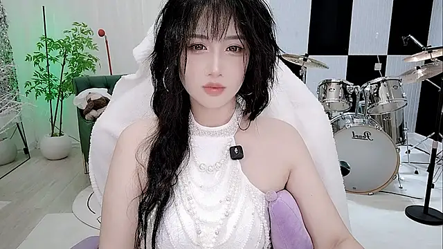 Vaness-a online show from 4, 10, 2025