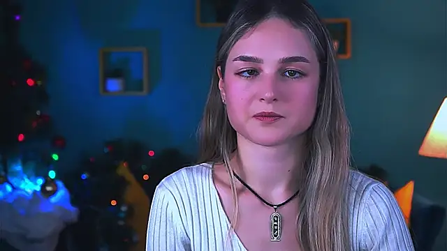 Snapshot of DeboraLarson chatting on 19, 1, 2025 DeboraLarson online show from 19, 1, 2025