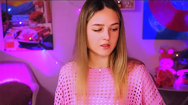 Snapshot of DeboraLarson chatting on 26, 1, 2025 DeboraLarson online show from 26, 1, 2025