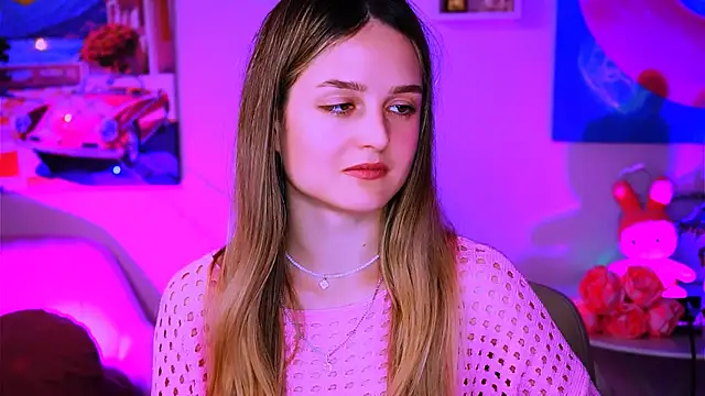 Snapshot of DeboraLarson chatting on 29, 1, 2025 DeboraLarson online show from 29, 1, 2025