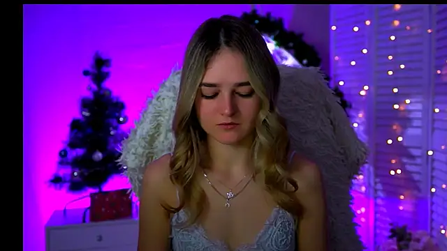 Snapshot of DeboraLarson chatting on 9, 1, 2026 DeboraLarson online show from 9, 1, 2026