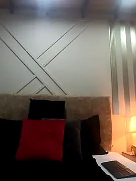 ashley  foxx  online show from 31, 3, 2026