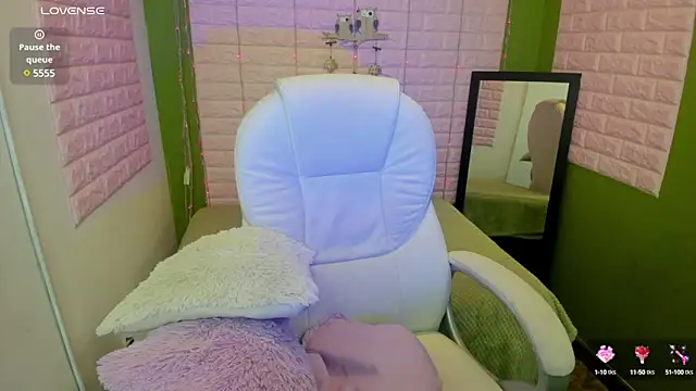 Snapshot of Bonnieshyy chatting on 17, 1, 2025 Bonnieshyy online show from 17, 1, 2025