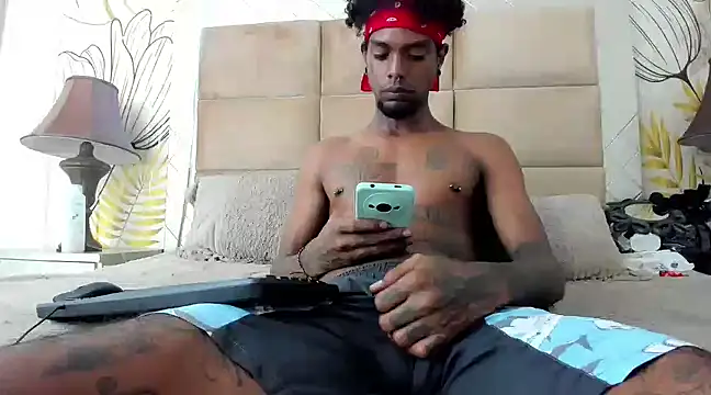 bigblackhotx1 online show from 25, 2, 2025