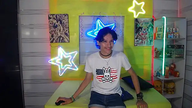 Snapshot of andy_staar chatting on 22, 10, 2025 andy staar online show from 22, 10, 2025