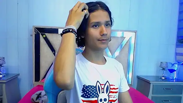 Snapshot of andy_staar chatting on 21, 11, 2025 andy staar online show from 21, 11, 2025