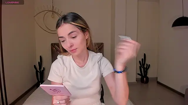StacyWoods online show from 27, 7, 2026
