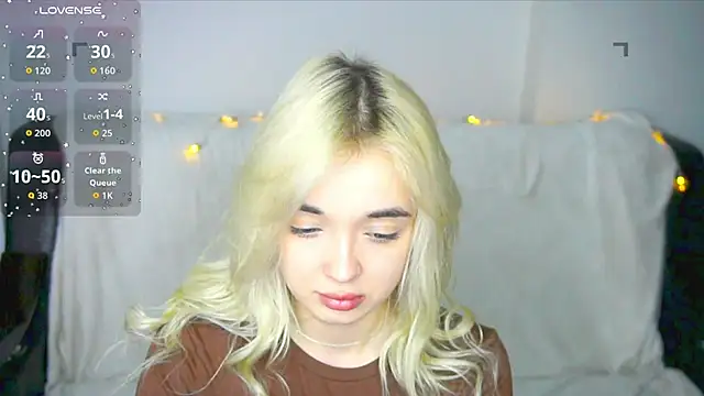 Snapshot of Ashley_S chatting on 19, 11, 2025 Ashley S online show from 19, 11, 2025