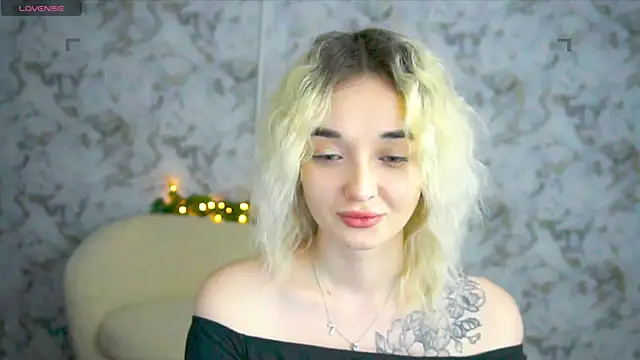 Snapshot of Ashley_S chatting on 10, 5, 2026 Ashley S online show from 10, 5, 2026