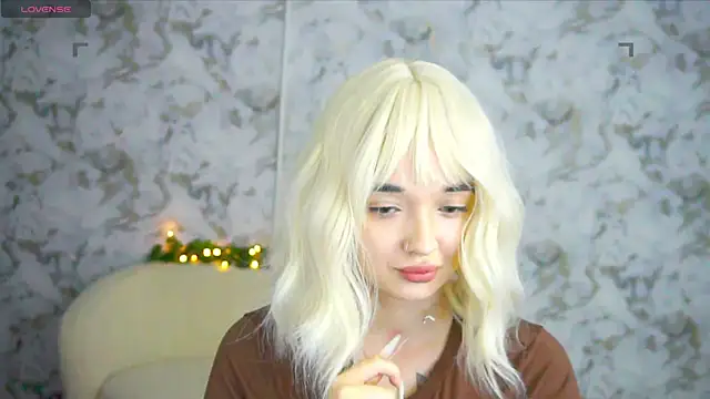 Snapshot of Ashley_S chatting on 18, 5, 2026 Ashley S online show from 18, 5, 2026