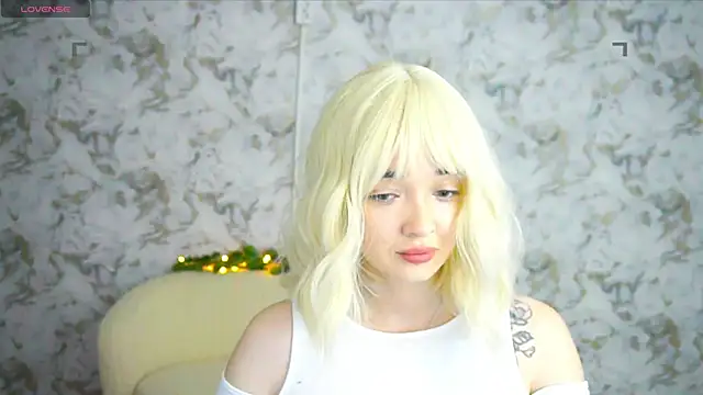Snapshot of Ashley_S chatting on 9, 6, 2026 Ashley S online show from 9, 6, 2026