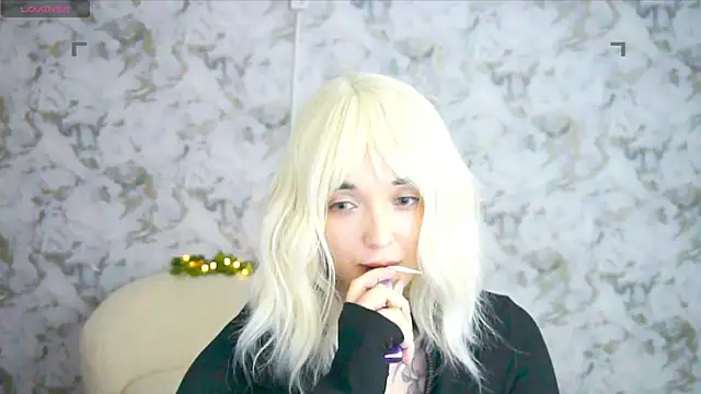 Snapshot of Ashley_S chatting on 11, 6, 2026 Ashley S online show from 11, 6, 2026