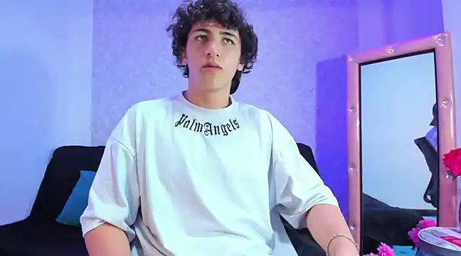 Snapshot of Kerverr_ chatting on 2, 12, 2024 Kerverr online show from 2, 12, 2024