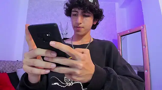 Snapshot of Kerverr_ chatting on 3, 2, 2025 Kerverr online show from 3, 2, 2025