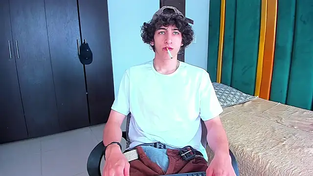 Snapshot of Kerverr_ chatting on 23, 9, 2025 Kerverr online show from 23, 9, 2025