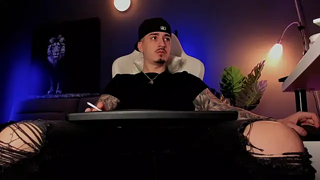 Snapshot of uptomatty chatting on 16, 5, 2026 uptomatty online show from 16, 5, 2026