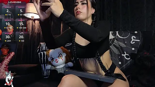 Snapshot of Melanie_Nyx chatting on 5, 11, 2025 Melanie Nyx online show from 5, 11, 2025