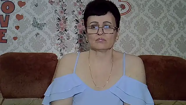 Snapshot of PaulaGolden chatting on 1, 5, 2026 PaulaGolden online show from 1, 5, 2026