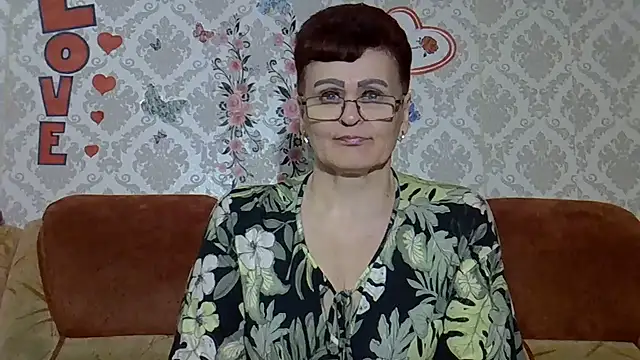 Snapshot of PaulaGolden chatting on 12, 6, 2026 PaulaGolden online show from 12, 6, 2026