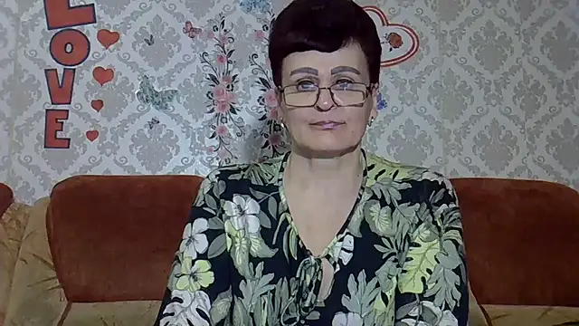 Snapshot of PaulaGolden chatting on 28, 6, 2026 PaulaGolden online show from 28, 6, 2026