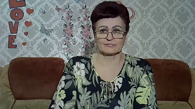 Snapshot of PaulaGolden chatting on 23, 7, 2026 PaulaGolden online show from 23, 7, 2026