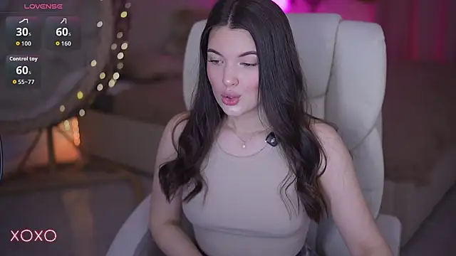 YourLolaBunny online show from 26, 4, 2026