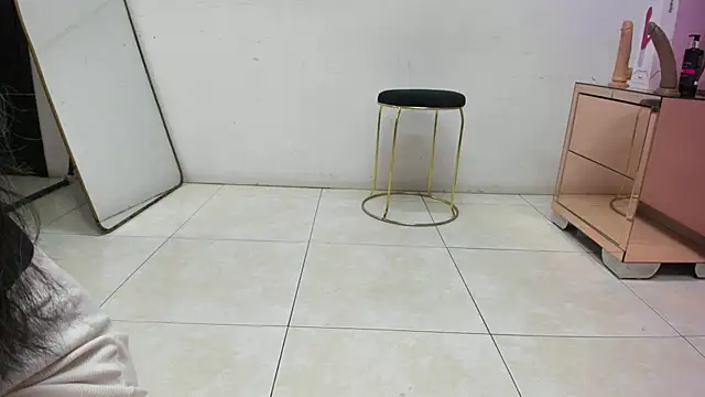 AmiraDulcee online show from 28, 3, 2026