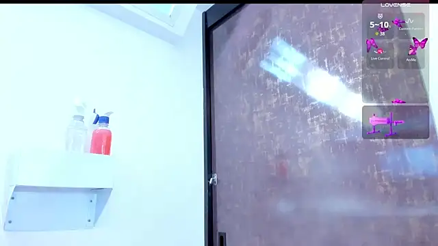 zoi jazmin online show from 6, 4, 2026