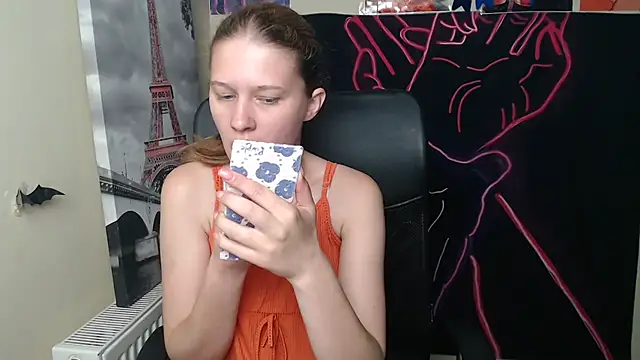 Snapshot of StellaCRL chatting on 15, 5, 2026 StellaCRL online show from 15, 5, 2026