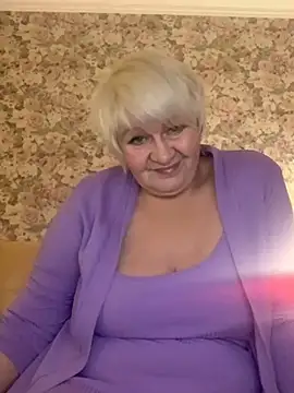 Laura Millf online show from 13, 1, 2025