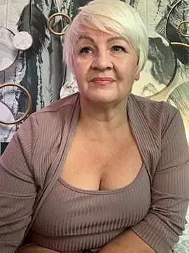 Laura Millf online show from 16, 9, 2025