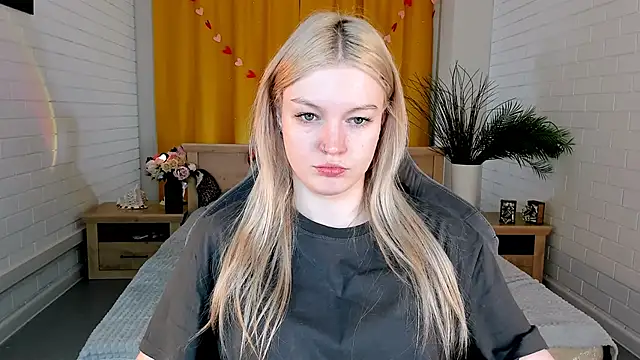 GraceGlamour online show from 4, 3, 2025