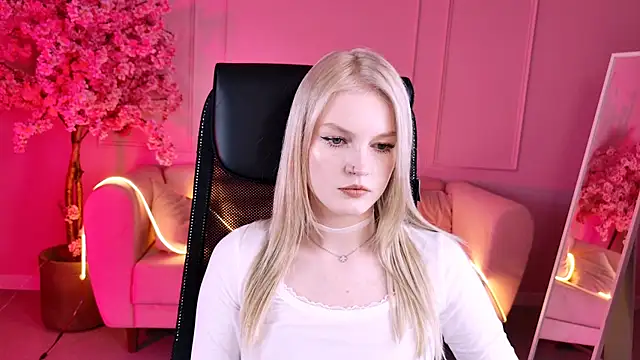 GraceGlamour online show from 12, 11, 2025