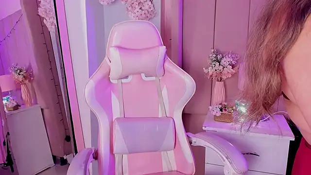 MollyBigBoobs12 online show from 8, 10, 2025