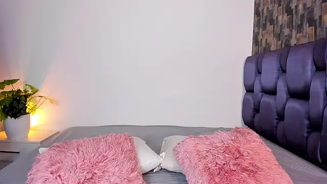 IsabellaAnngel online show from 25, 4, 2026
