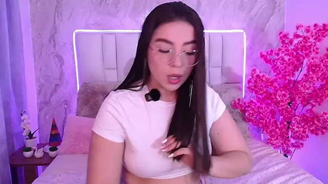 IsabellaAnngel online show from 6, 5, 2026