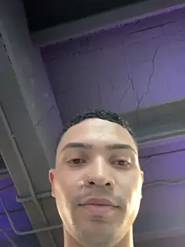 Thiago Santo  online show from 28, 1, 2025