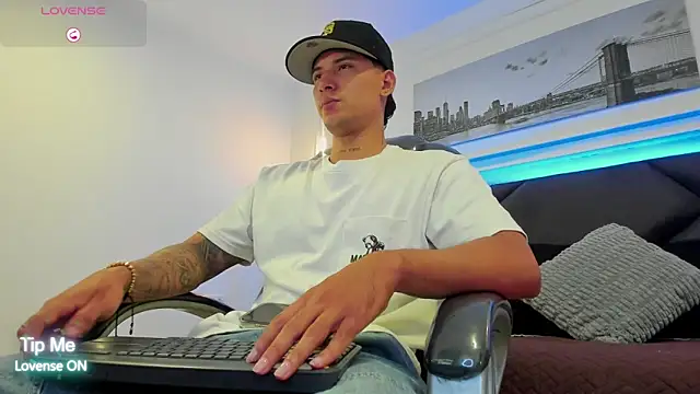 Damian23   online show from 14, 2, 2026