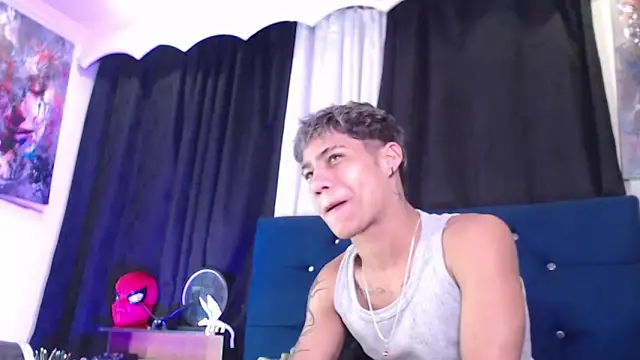 Snapshot of Sexys_Boys_Hot1 chatting on 11, 6, 2026 Sexys Boys Hot1 online show from 11, 6, 2026