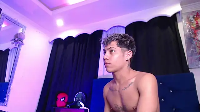 Snapshot of Sexys_Boys_Hot1 chatting on 12, 6, 2026 Sexys Boys Hot1 online show from 12, 6, 2026