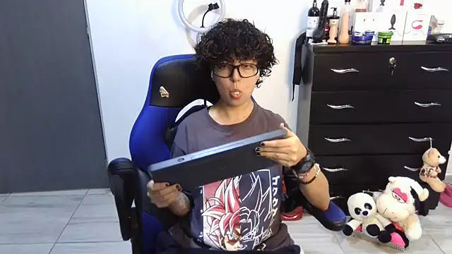 thomascooper7 online show from 10, 9, 2025