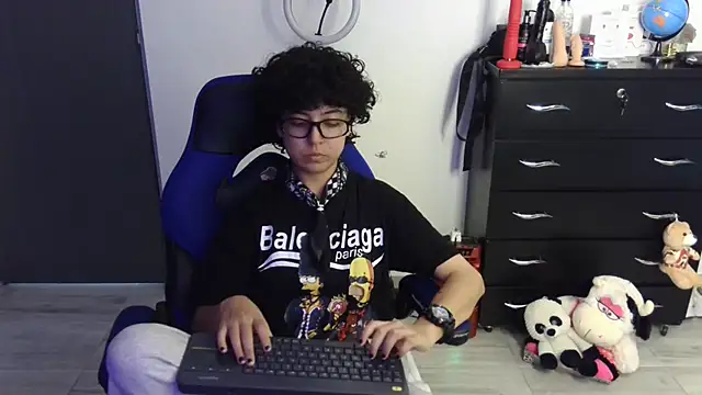 thomascooper7 online show from 17, 4, 2026