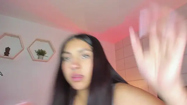 Christine Laam online show from 13, 9, 2025