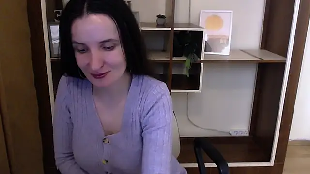 LaimaV  online show from 22, 4, 2026