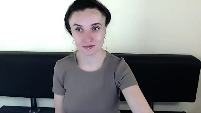 LaimaV  online show from 30, 6, 2026