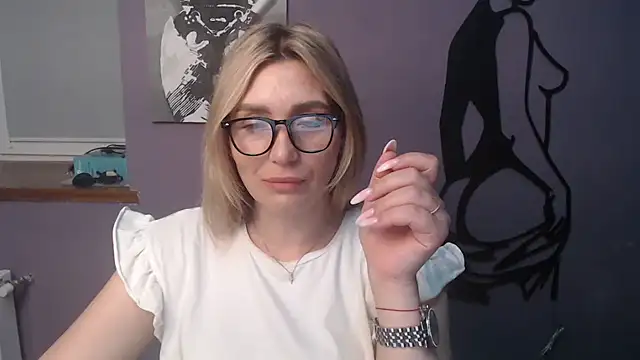  sexy lady online show from 2, 6, 2026