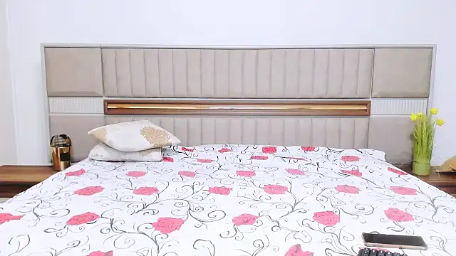 DiamondVelour online show from 20, 4, 2026