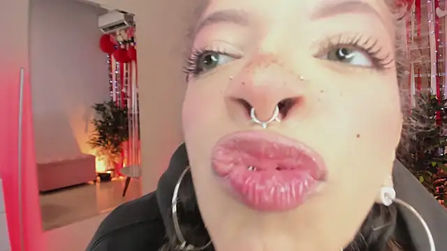 Sapphire Venuss online show from 16, 2, 2026